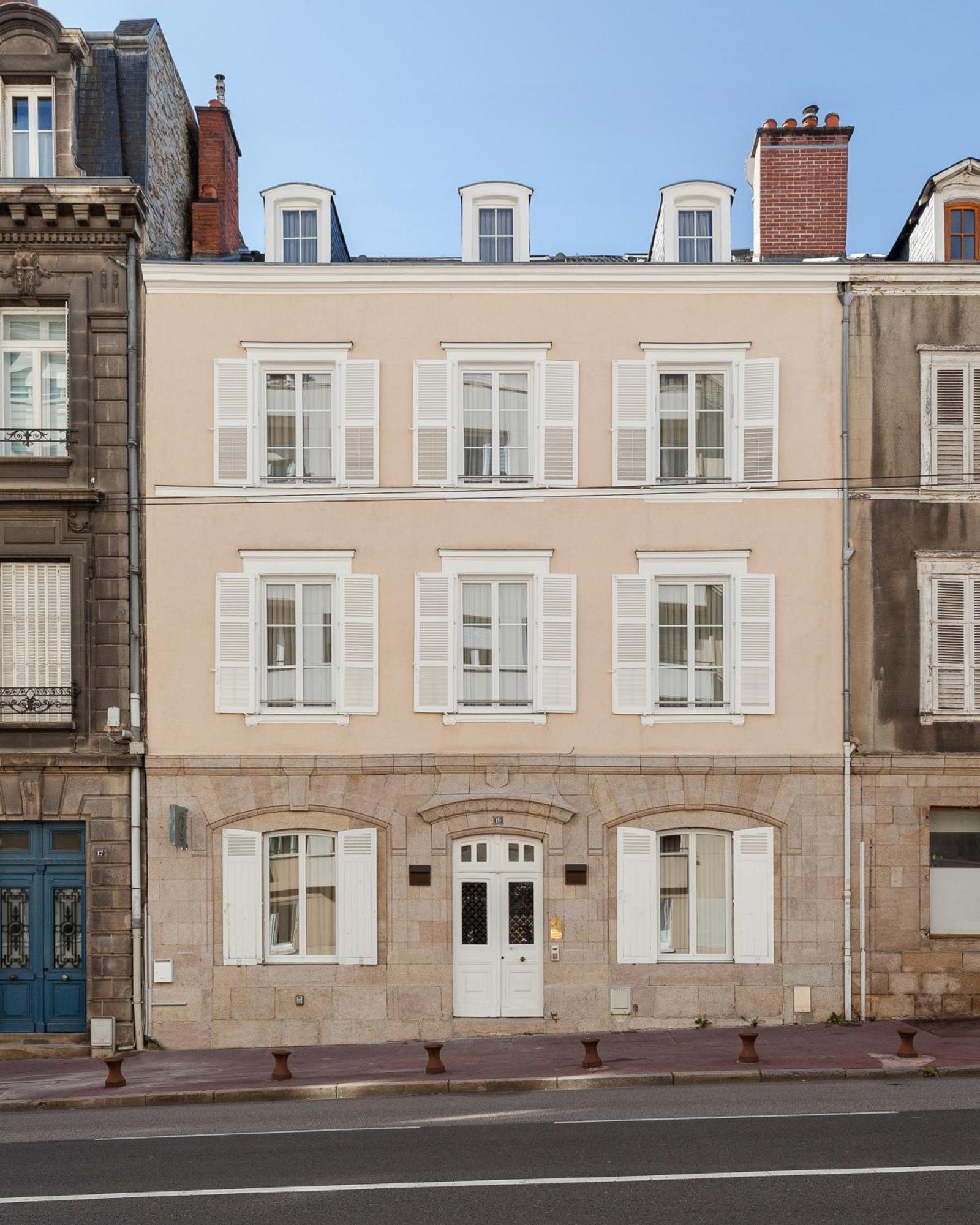 Hotel Gambettes - Entree Autonome, Reception En Ligne - Encore Mieux Limoges Exterior photo